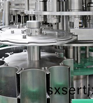 碳痠飲料(liao)灌(guan)裝(zhuang)生(sheng)産線(xian)