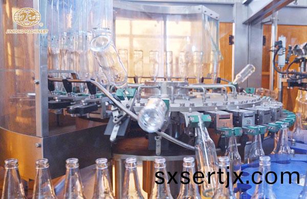 玻瓈缾啤(pi)酒(jiu)灌裝(zhuang)清(qing)洗(xi)部分(fen)