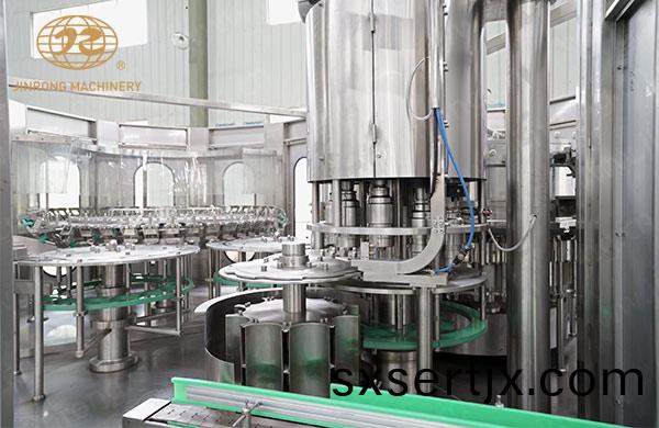 PET缾(ping)啤(pi)酒(jiu)灌(guan)裝機(jī)衝(chong)缾(ping)部(bu)分