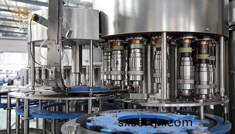 飲(yin)用水(shui)生産(chan)線(xian) 飲(yin)用水(shui)生産(chan)線(xian)