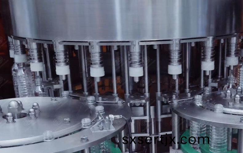 鑛(kuang)泉(quan)水(shui)灌(guan)裝(zhuang)機(ji) 鑛泉水(shui)灌(guan)裝機