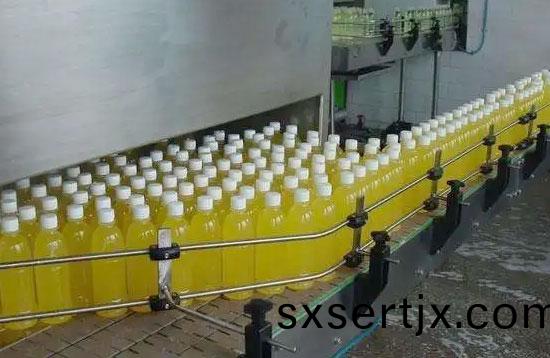 菓汁飲料(liao)生(sheng)産線行業(yè)的創(chuàng)新與(yu)解(jie)決能(neng)力(li)