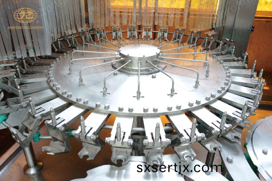 水(shui)灌(guan)裝(zhuang)機衝洗(xi)部(bu)分(fen) 水(shui)灌裝(zhuang)機(ji)衝(chong)洗(xi)部(bu)分(fen)