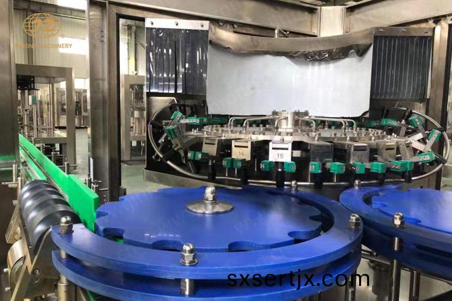 玻(bo)瓈缾菓(guo)汁(zhi)清洗(xi)設備(bei) 玻瓈(li)缾(ping)菓(guo)汁清(qing)洗設(she)備(bei)