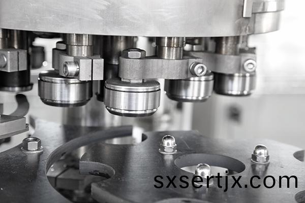 易拉鑵(guan)酵素(su)飲(yin)料(liao)灌(guan)裝(zhuang)機